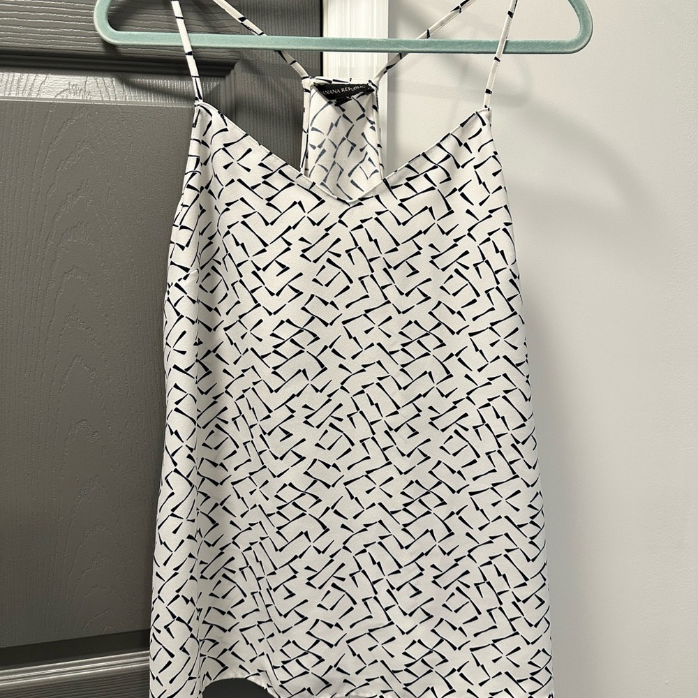 Banana Republic White and Blue Patterned Tank Top